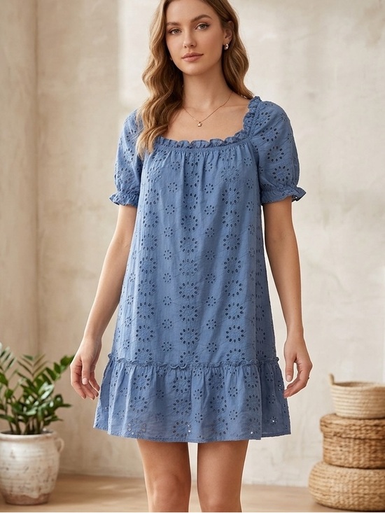 Elan Dresses & Skirts - Elan Blue Eyelet Puff-Sleeve dress